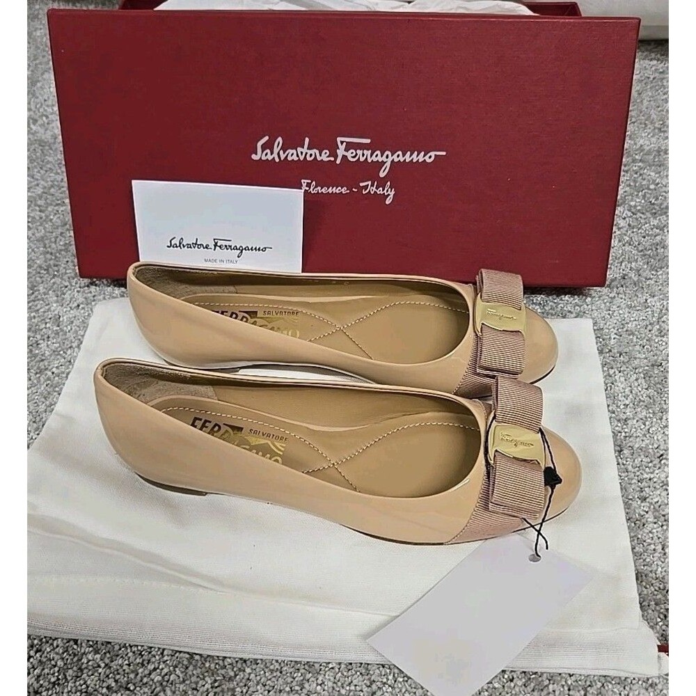 Salvatore Ferragamo Varina Ballet Flats Shoes Patent Leather Nude Women’s Size 5